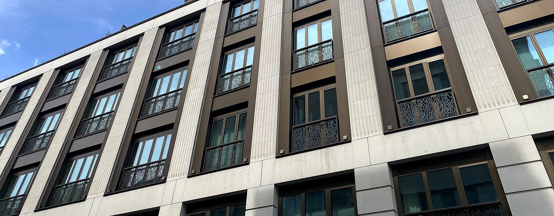 7-clarges-street-londra-nece-anodizzazione-3